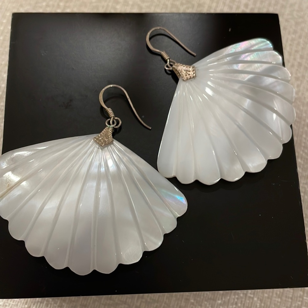 Mother of pearl fan dangle hook earrings